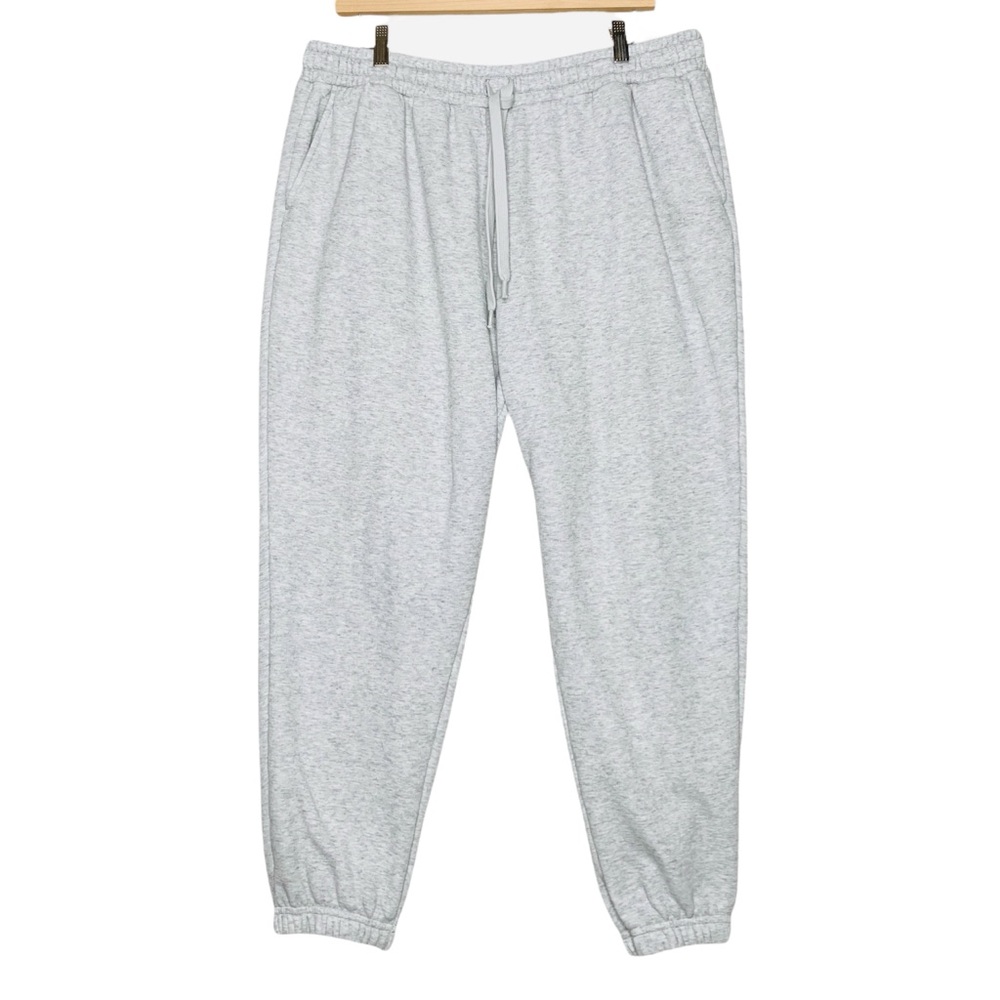 Fabletics Jogger Sweatpants Size 1X Heather Gray Cozy Fleece Leisure Casual - Picture 2 of 10